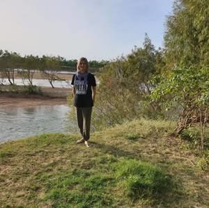 Meet your Posher, Di